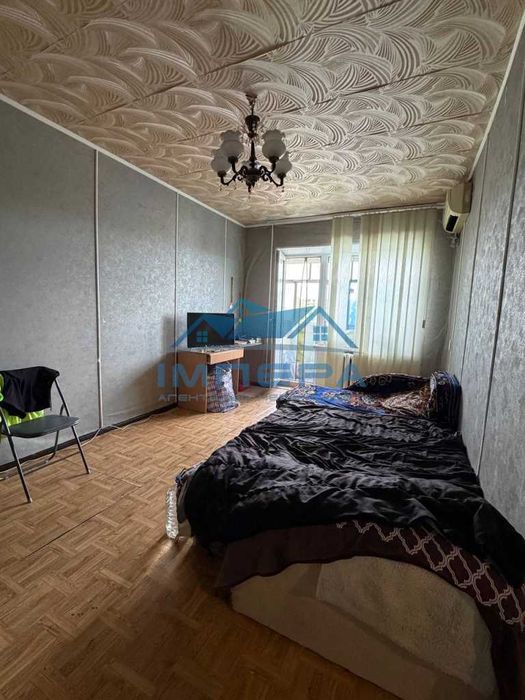 Продам 2-кімнатну квартиру в центральній частині міста.