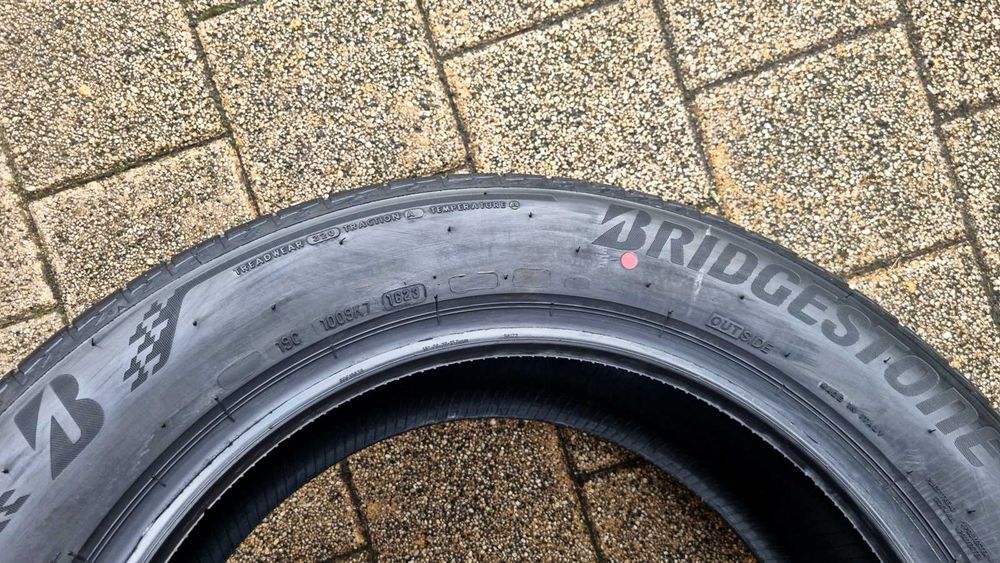 Bridgestone Turanza T005 235/55R18 100V Rok 2023.16 - Nowe