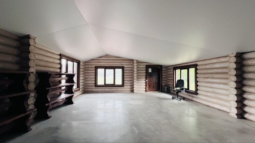 Продаж готельно-ресторанного спа комплексу в Сухолуччі