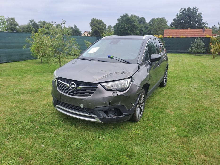 Opel Crossland X 1.5 hdi 120KM Uszkodzony delikatnie