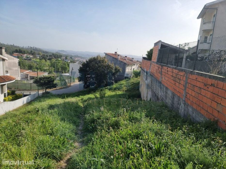 Plot of Land with Approved T3 Residential Project – Ready to Build