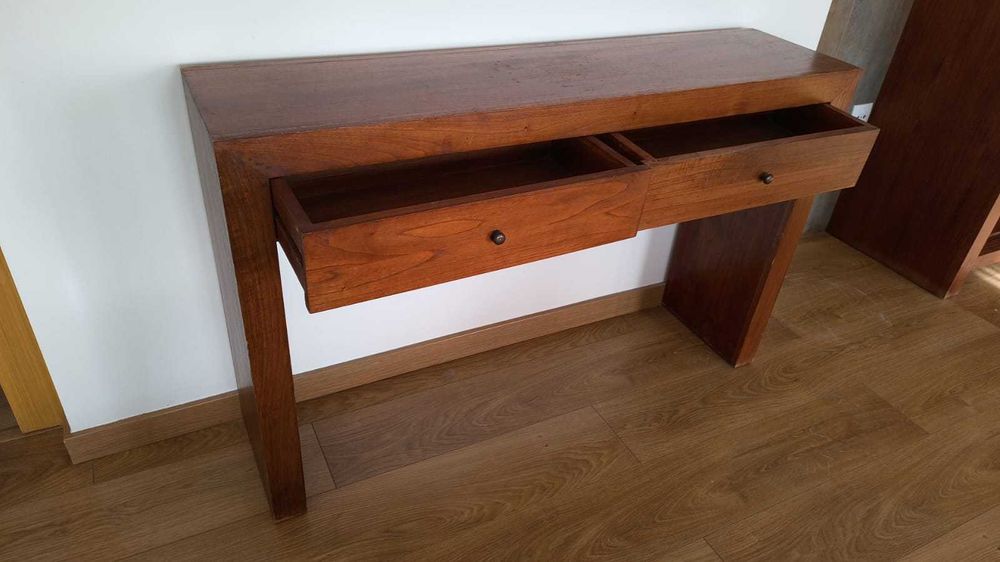 Consola / Aparador em Madeira Maciça