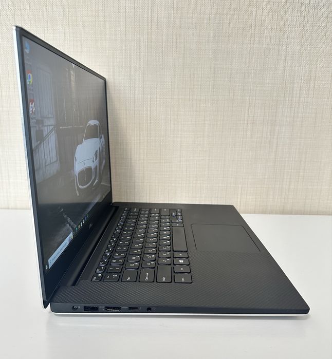 Ноутбук Dell 5530 • NVidia Quadro P1000 4Гб • i7-8850H • 16Гб • 512Гб