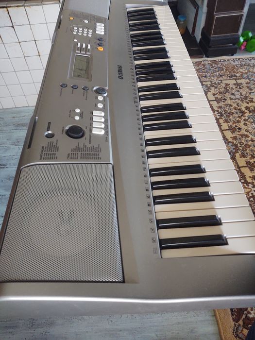 Yamaha psr p300 синтезатор