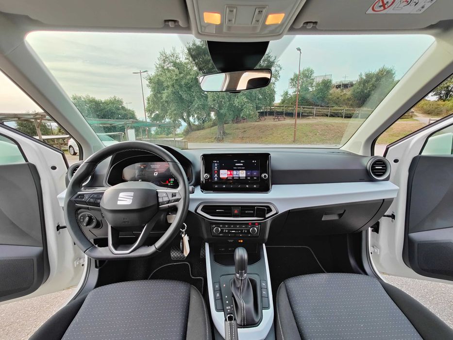 SEAT Arona DSG automático | Como Novo (10.000km) | Cockpit Digital | Garantia de Fábrica