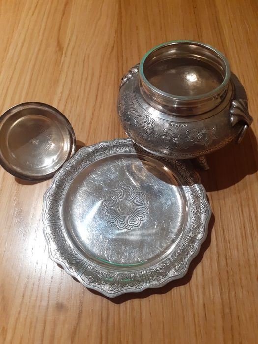 Sprzedam posrebrzaną cukiernicę