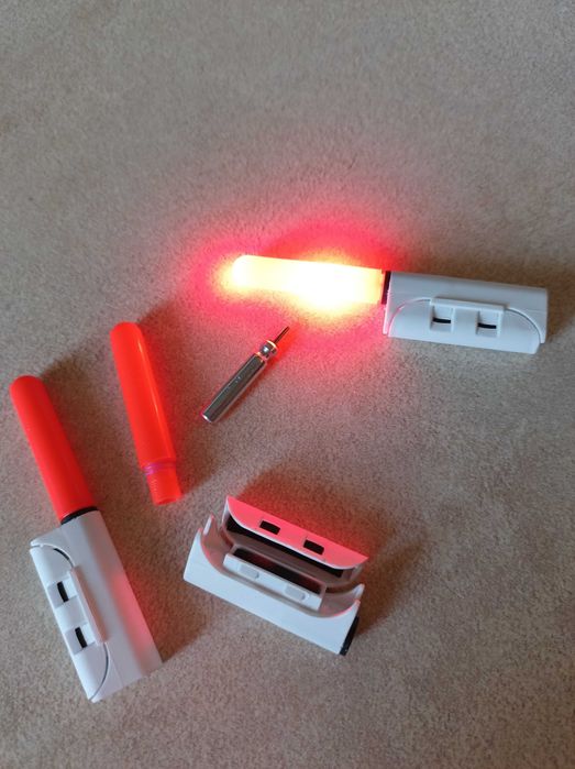 Силиконовых приманки в коробке