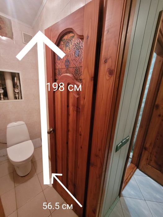 Двері з натурального дерева