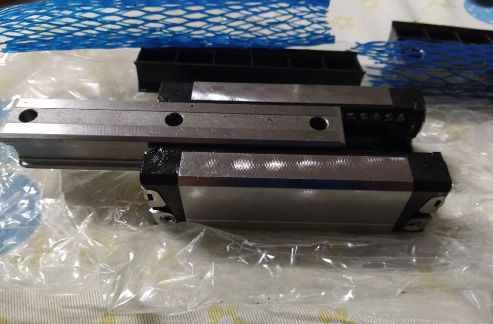 Patins e guias Rexroth