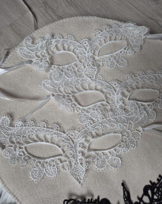 Маска мереживна карнавальна