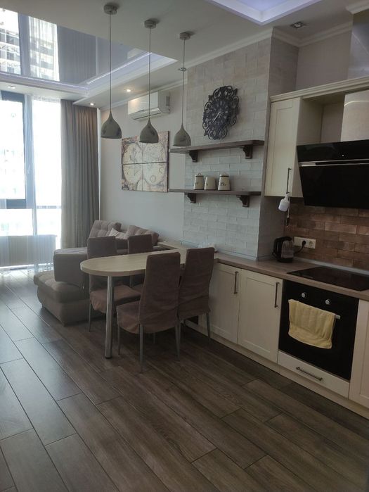 Сдам 2к Люкс на берегу моря. Пляж Чайка. 10 Фонтана. Рядом Аркадия