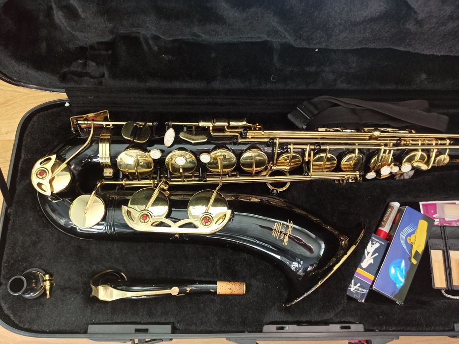 Продам тенор-саксофон Stagg 77-ST/BK