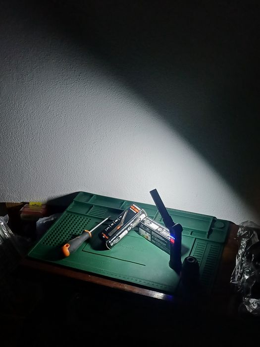 Lanterna MultiUsos Led Recarregável