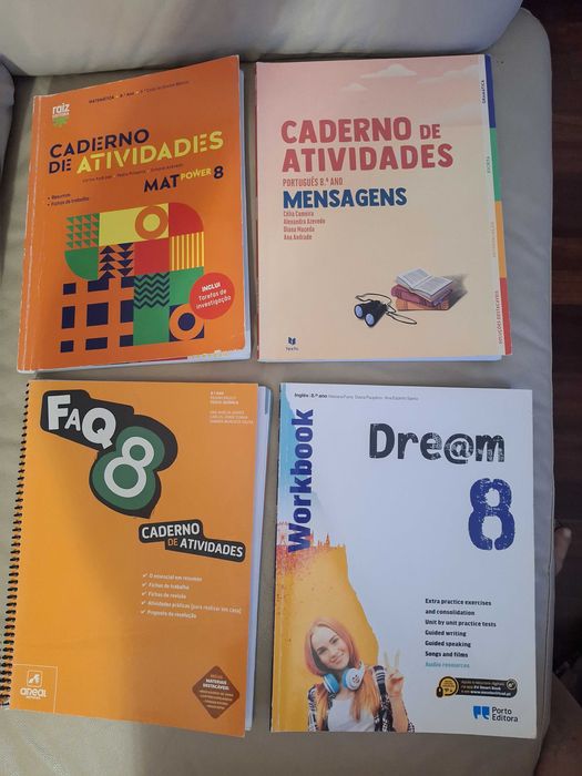 Cadernos de actividades 8* ano