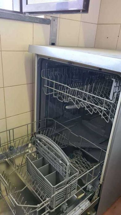 Maquina lavar loiça Bosch64282687123331122