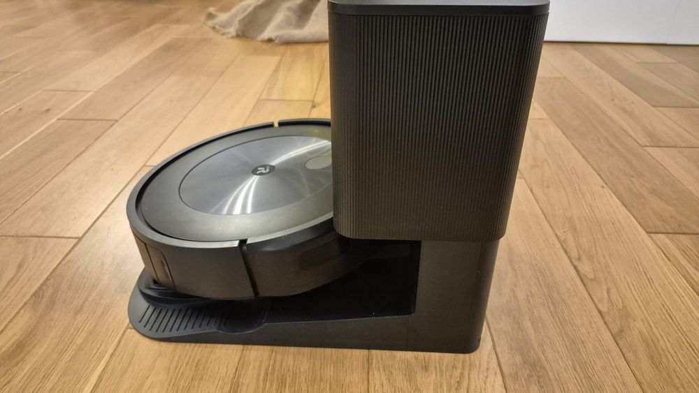 iRobot Roomba J7+