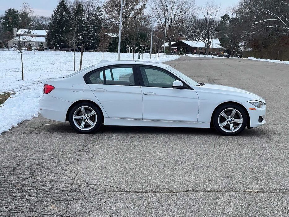 BMW 3 Series 328      2015