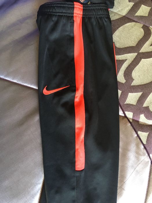 Calças Nike menino