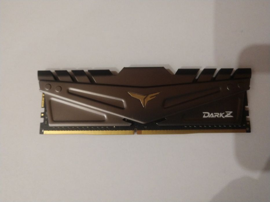 DDR4 ОЗУ 16GB (8GBx2)KIT  3200MHz  Team GroupT-FORCE Dark-Z