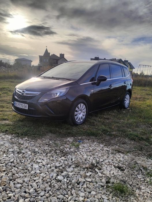 Opel Zafira Tourer 2016рік 1.6дизель
