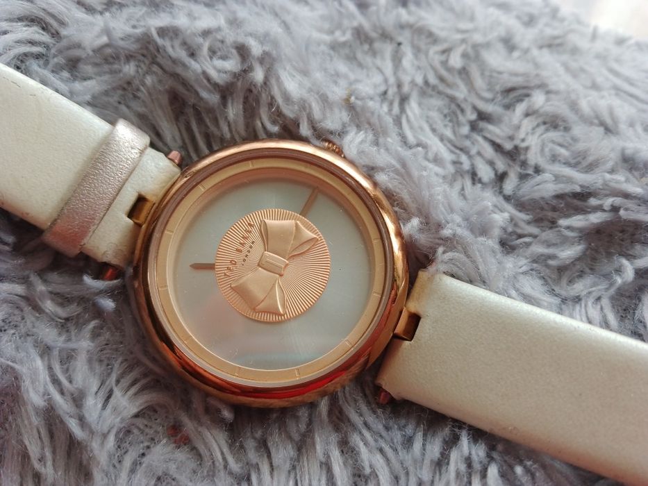 Ted Baker Andrea zegarek damski
mechanizm: kwarcowy
rodzaj: an