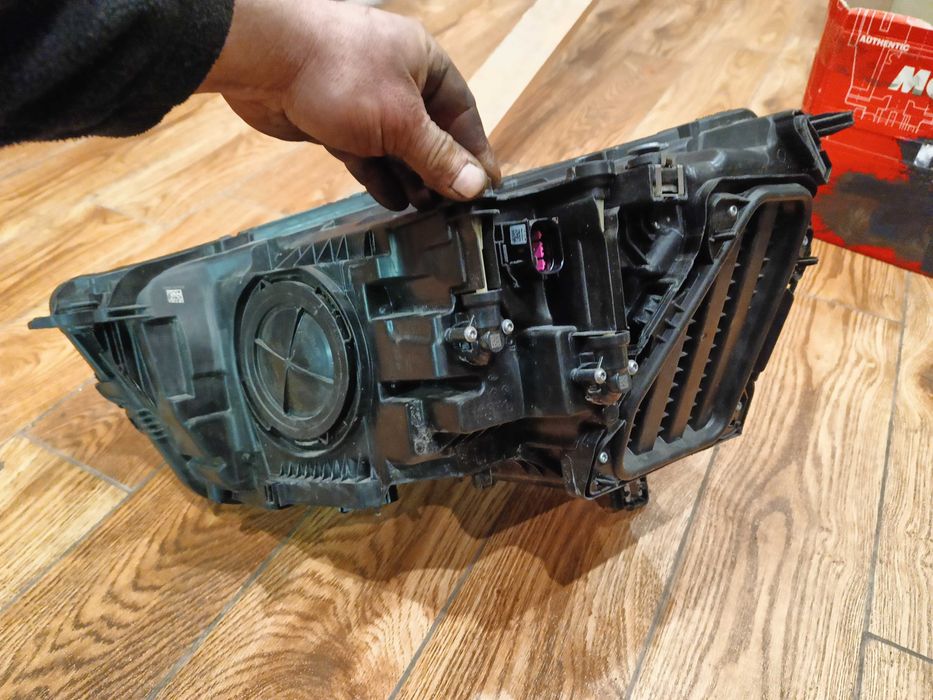 Reflektor audi q3 83a full LED matrix