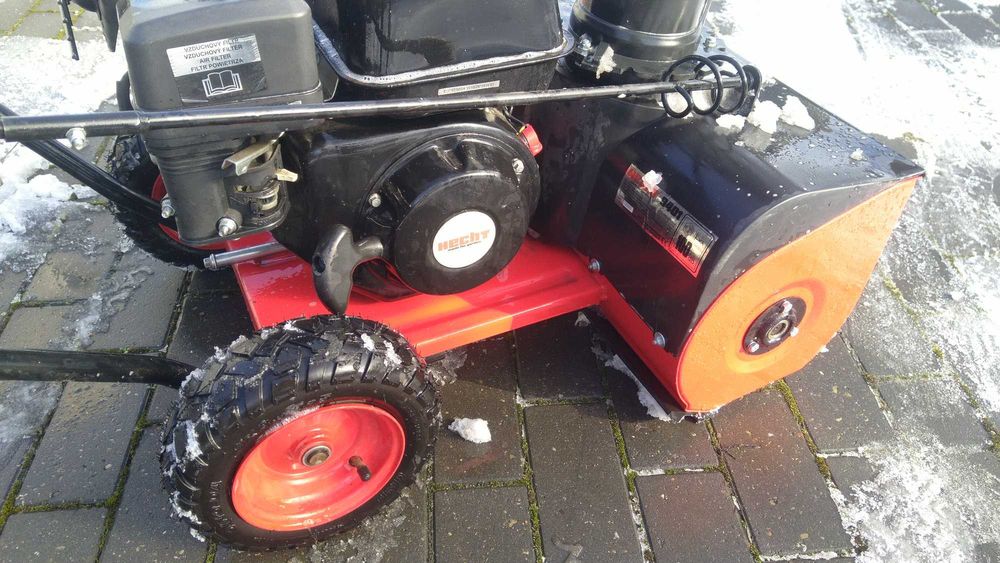 Odśnieżarka spalinowa Profesjonalna 52CM silnik 163 cm³ i mocy 4 KM