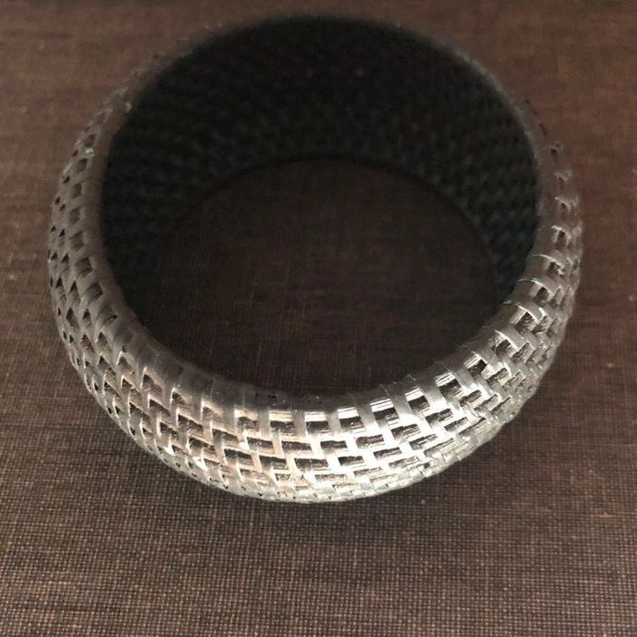 Bijuteria e bolsas desde...