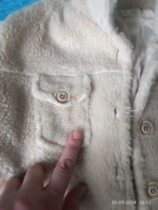 Гарна куртка "під баранчика" Zara