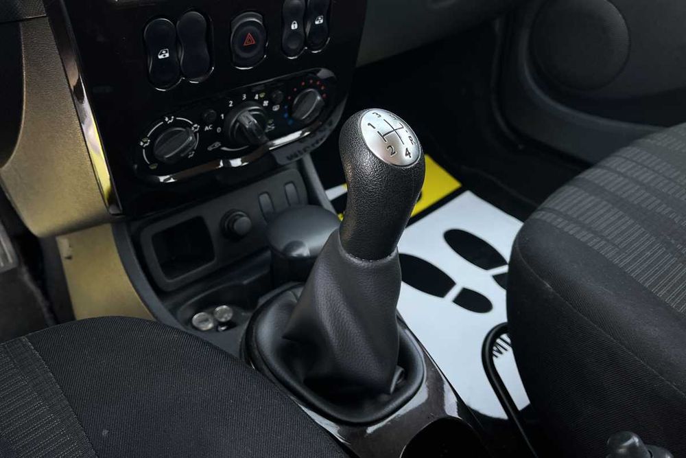 Dacia Duster 2012