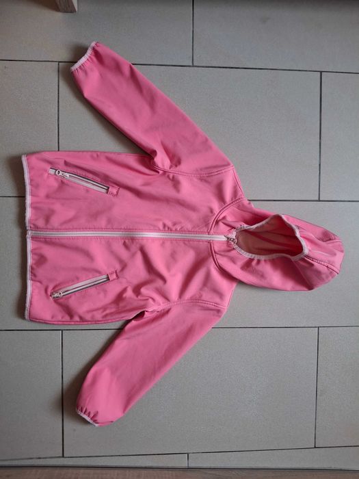 Kurtka przejściowa softshell dla dziewczynki - Ocieplana różowa 122