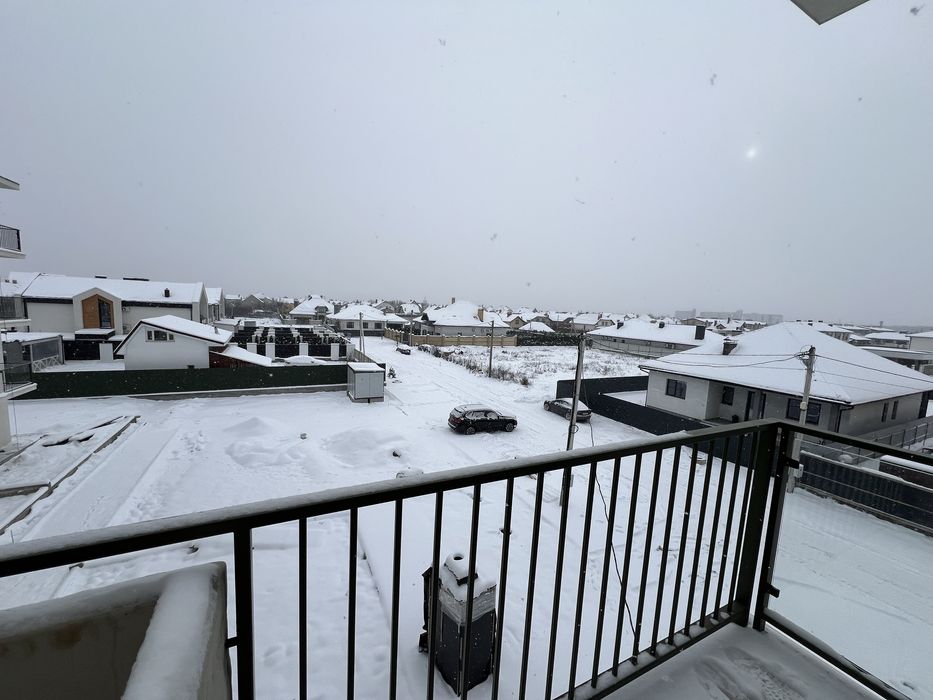 Продаж півторакімнатної, будинок зданй