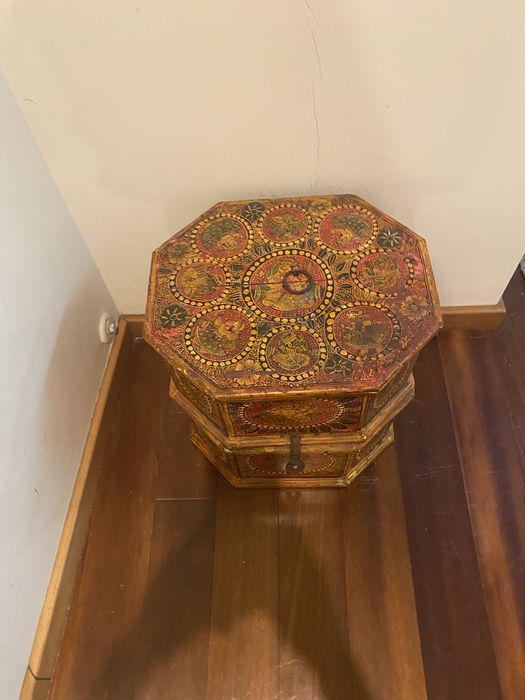 Caixa mesa indiana pintada á mão
