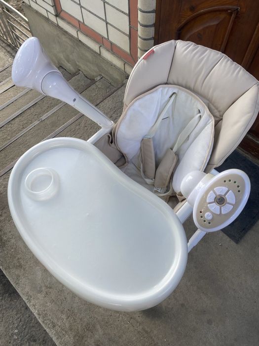 Стільчик для годування (качалка Carrello Triumph Cream Beige