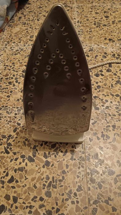 Ferro a vapor Rowenta