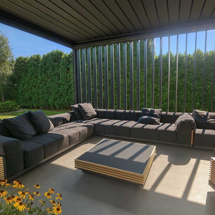 Ekskluzywna ogrodowa Pergola Ocel Cube z podłogą. Nowość w Polsce.