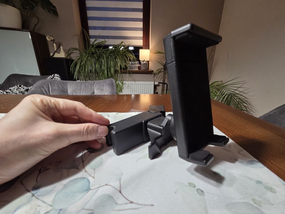 Smart Holder do zagłowka telefon i tablet Oryginał Skoda