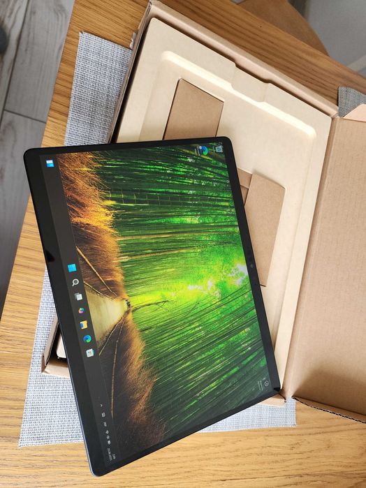 Microsoft Surface Pro X SQ1 Platinum 13" 2880x1920 8/256GB sim eSIM