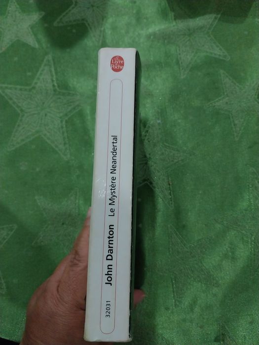 Le Mystère Neandertal.  Portes incluídos