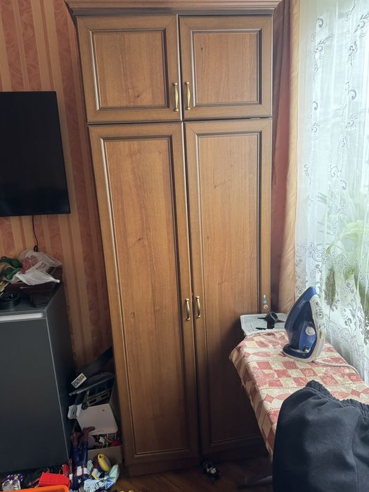 Прода стінку з чотирьх елементів