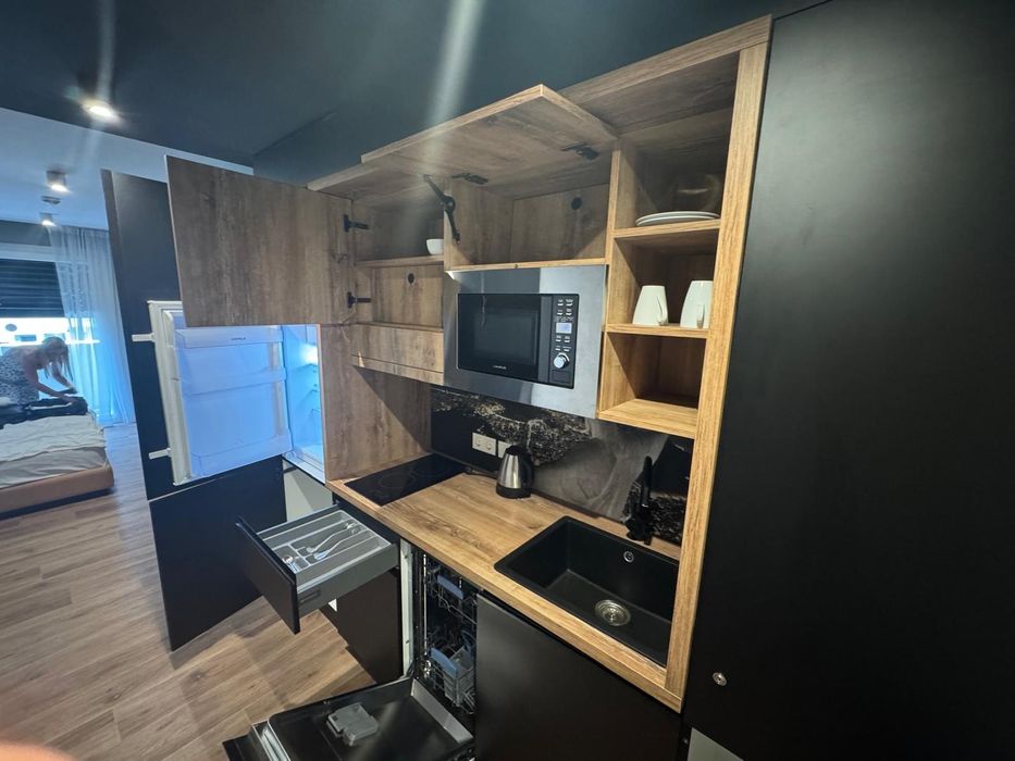 Montaz mebli z pudelka