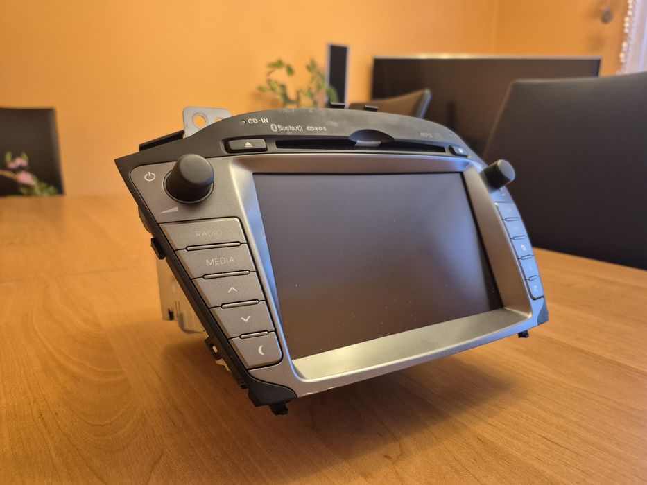 Hyundai nawigacja GPS radio LAN3100EHLM

MODEL: LAN3100EH