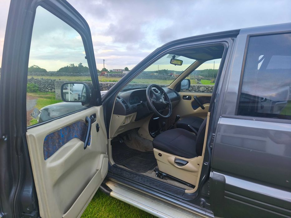 Nissan Terrano II longo