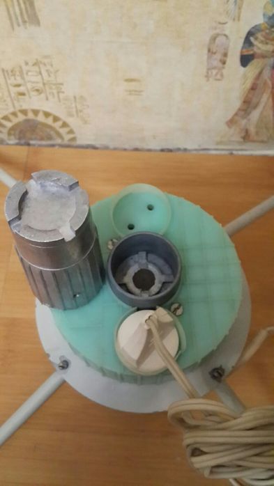 Вертушка електрична ялинкова