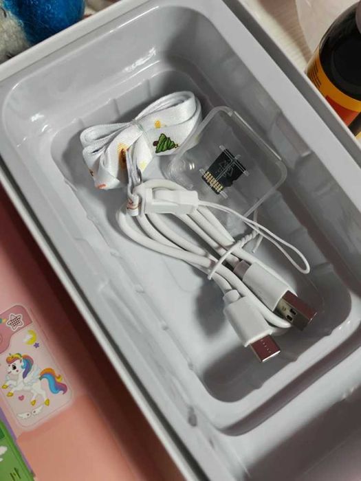 Дитячий телефон інтерактивний для розваг з іграми та фото