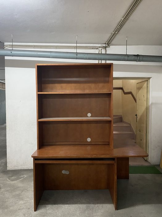 Secretaria em L com estante