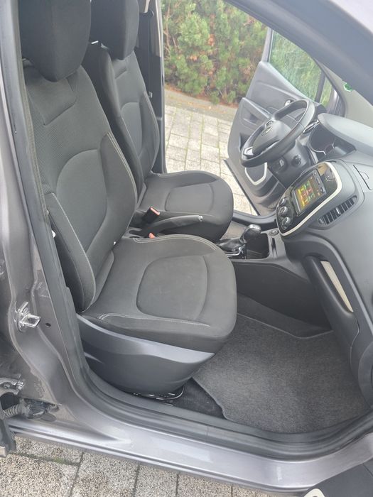Captur Lift 2019  1,5 dci AUTOMAT Mały przebieg  Navi