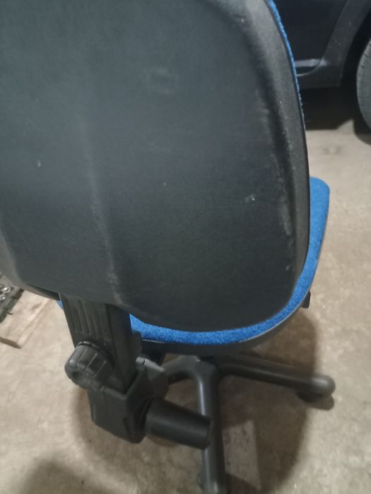 Продам крісло комп'ютерне