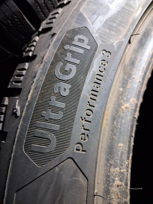215/55 17 Goodyaer Ultra Grip perfomance 3  КОМПЛЕКТ , Пара