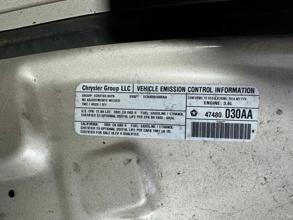 Maska Pokrywa OEM Jeep Grand Cherokee WK2 10-21r 3.6 5.7 6.4 SRT Gold PFS